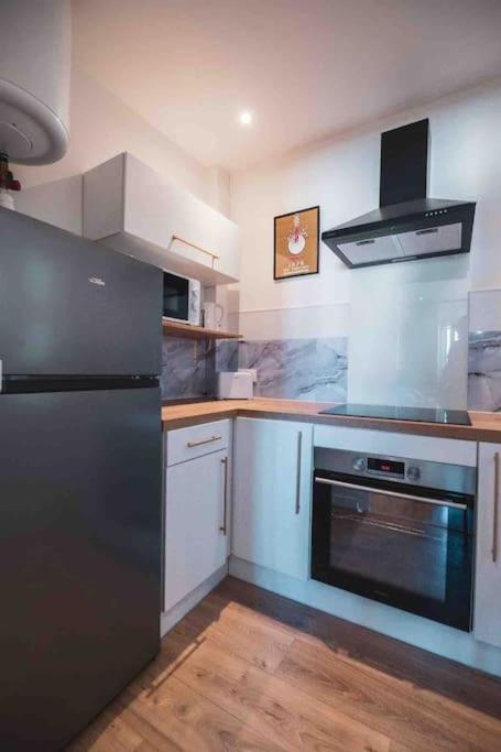 La Suite 7 Gite Urbain Charleville-Mézières エクステリア 写真
